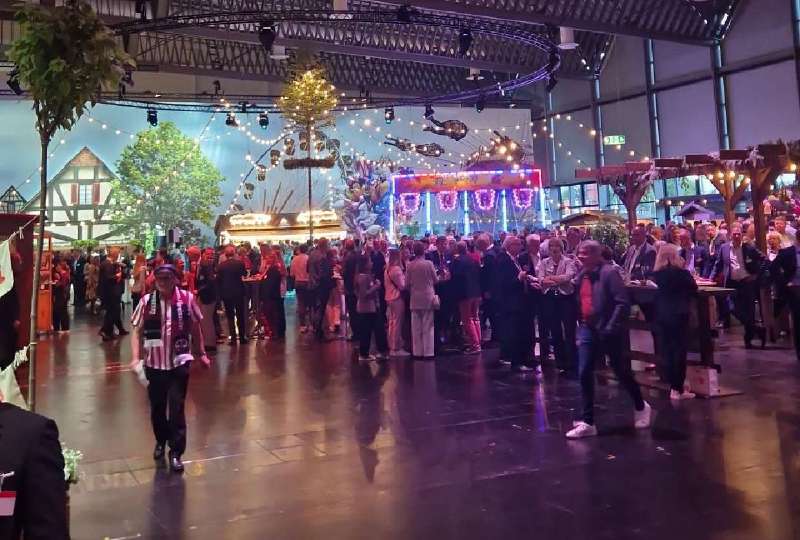 Volksfest auf dem deutschen Sparkassentag
